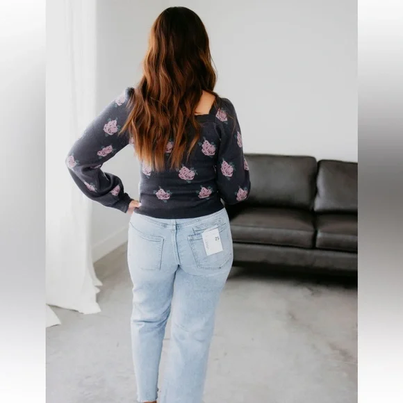 Hem & Thread Square Neck Floral Sweater Long Sleeve Charcoal Womens Size M - Picture 3 of 11